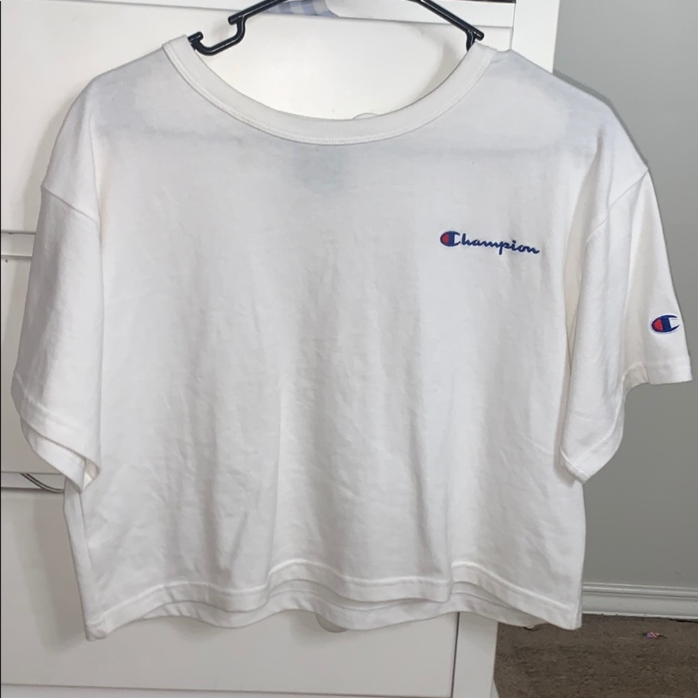 Cropped Champion Tee